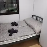 Csicsergo Vendeghaz Velence