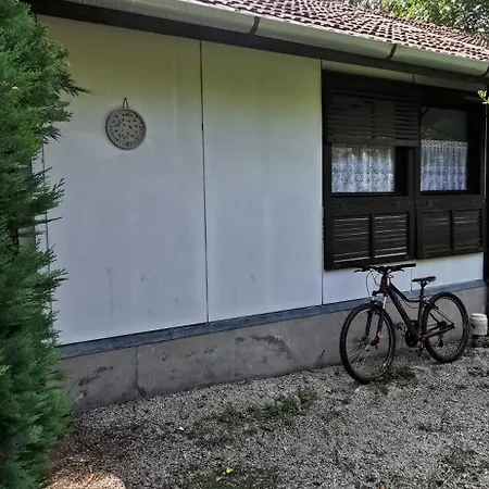 Apartamento Csicsergő Velence
