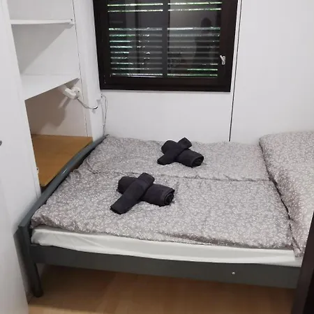 Csicsergő Apartamento *